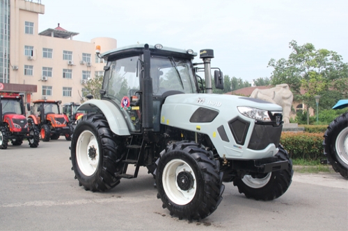 QLN-1804 tractor (180hp 132.3KW 4WD)