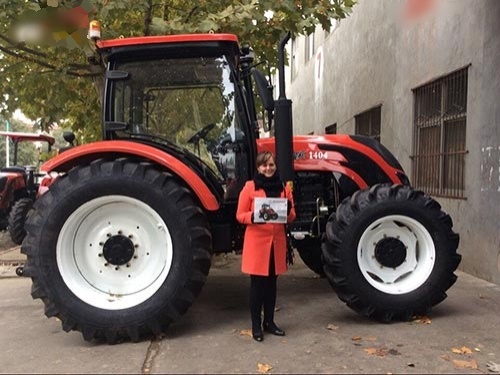 Best Farm tractor with 4 wheels 