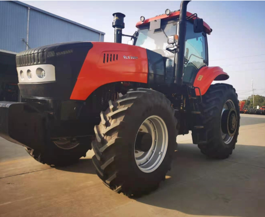 QLN 3004hp big wheeled tractor