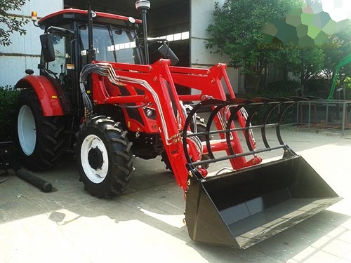 Farm tractor with front end loader